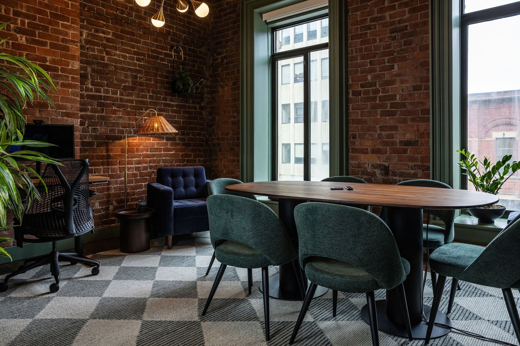 Office Collection | Modern Desks, Chairs & Shelving