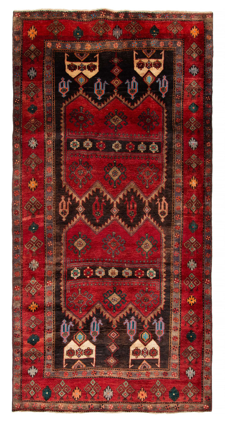 The St. David’s by Tuck Rugs, 4'11" x 9'10"