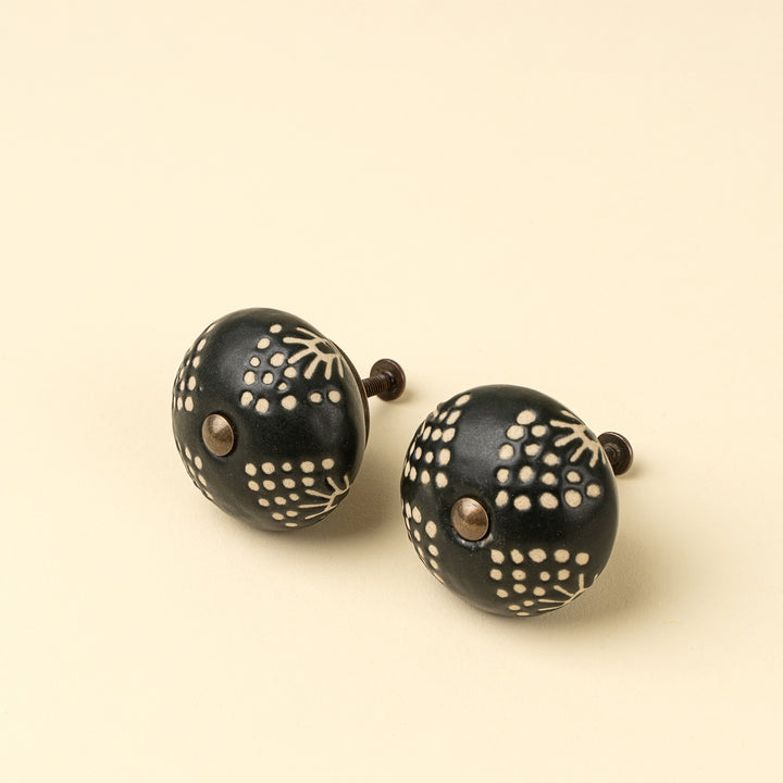 Blossom Knobs, Set of 2