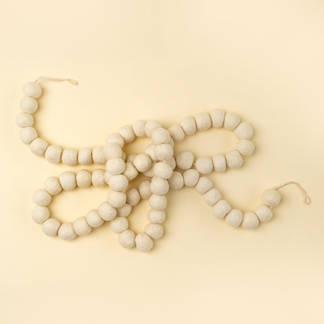 Pom Pom Garland, Cream