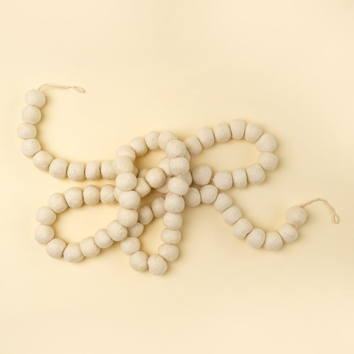 Pom Pom Garland, Cream