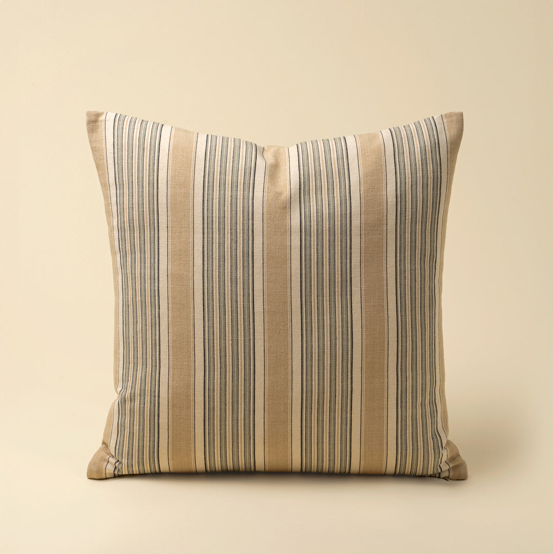 Beatrice Cushion 20x20