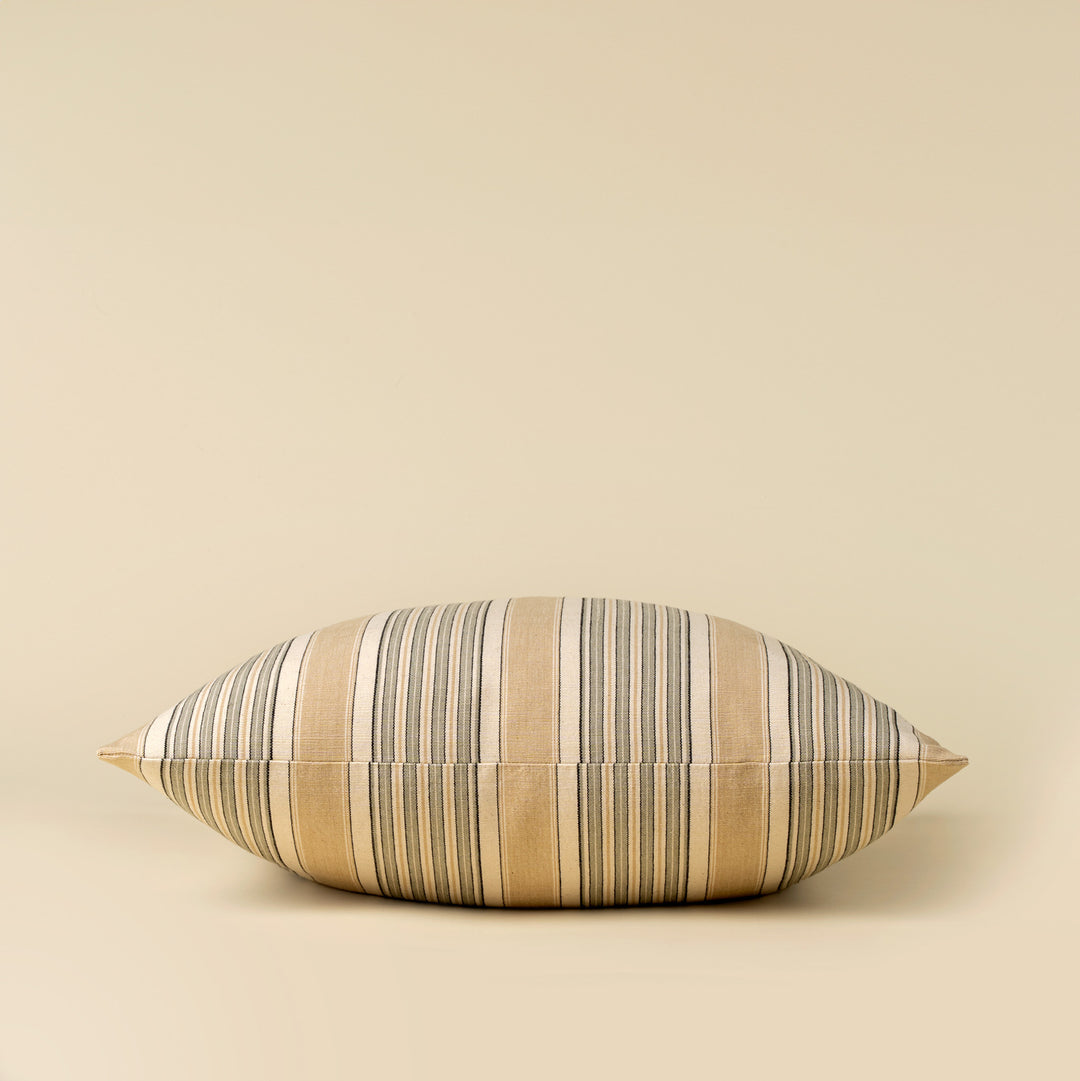 Beatrice Cushion 20x20