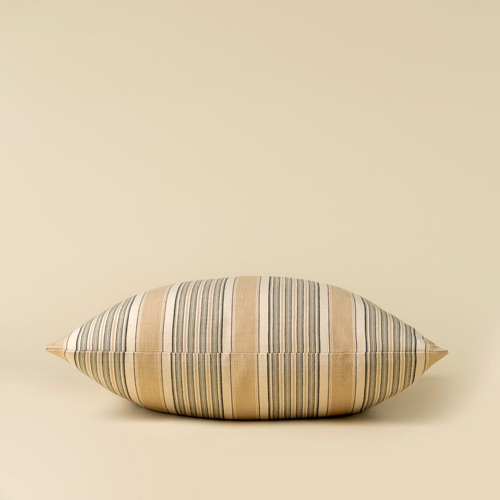 Beatrice Cushion 20x20
