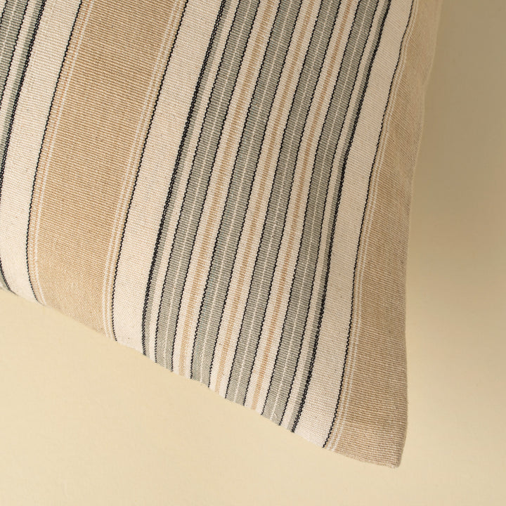 Beatrice Cushion 20x20