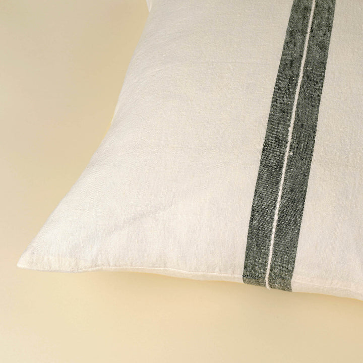 Emmett Cushion 20x20