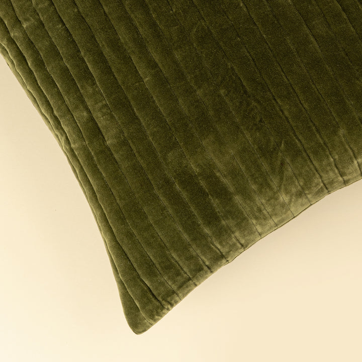 Velvet Moss Cushion 20x20
