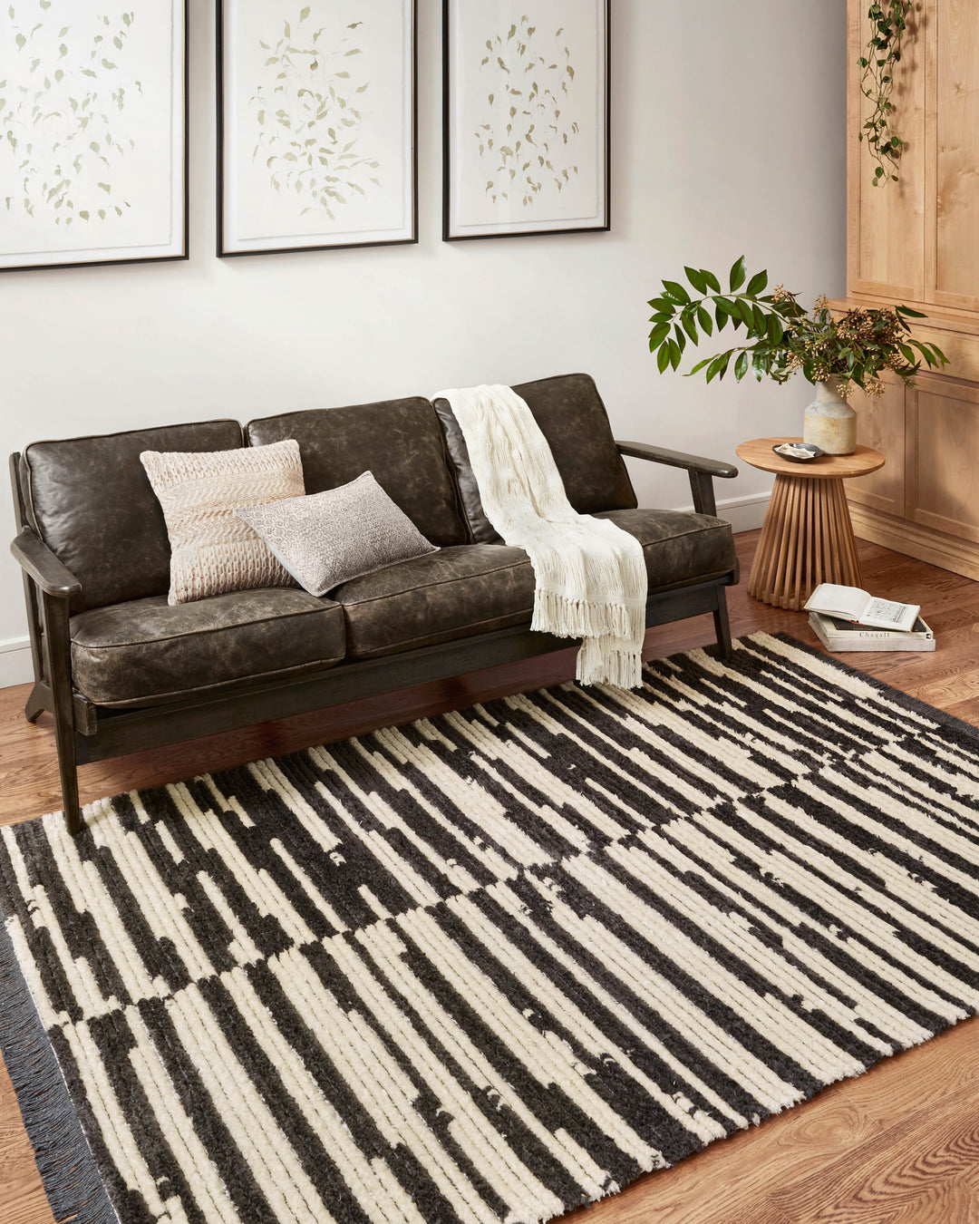 Chris Loves Julia x Loloi Alice Cream / Charcoal Rugs