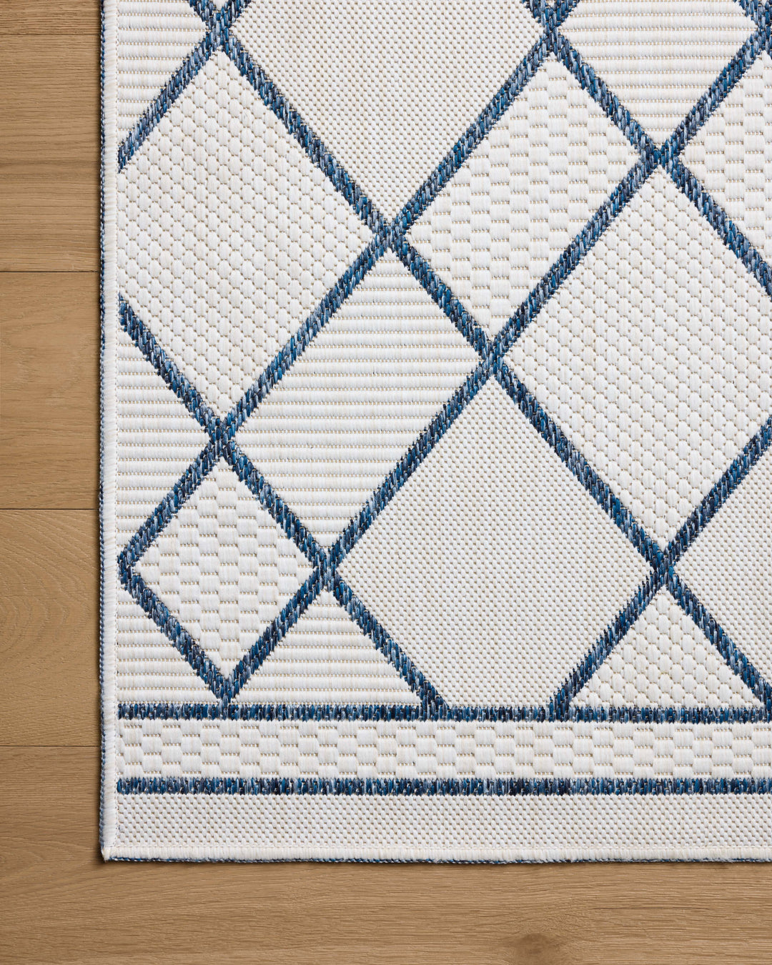 Loloi II Easton Ivory / Denim Rugs