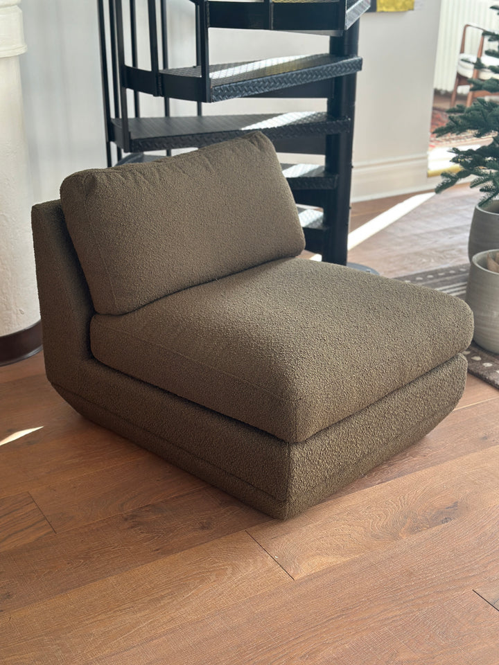 Podium Armless Chair