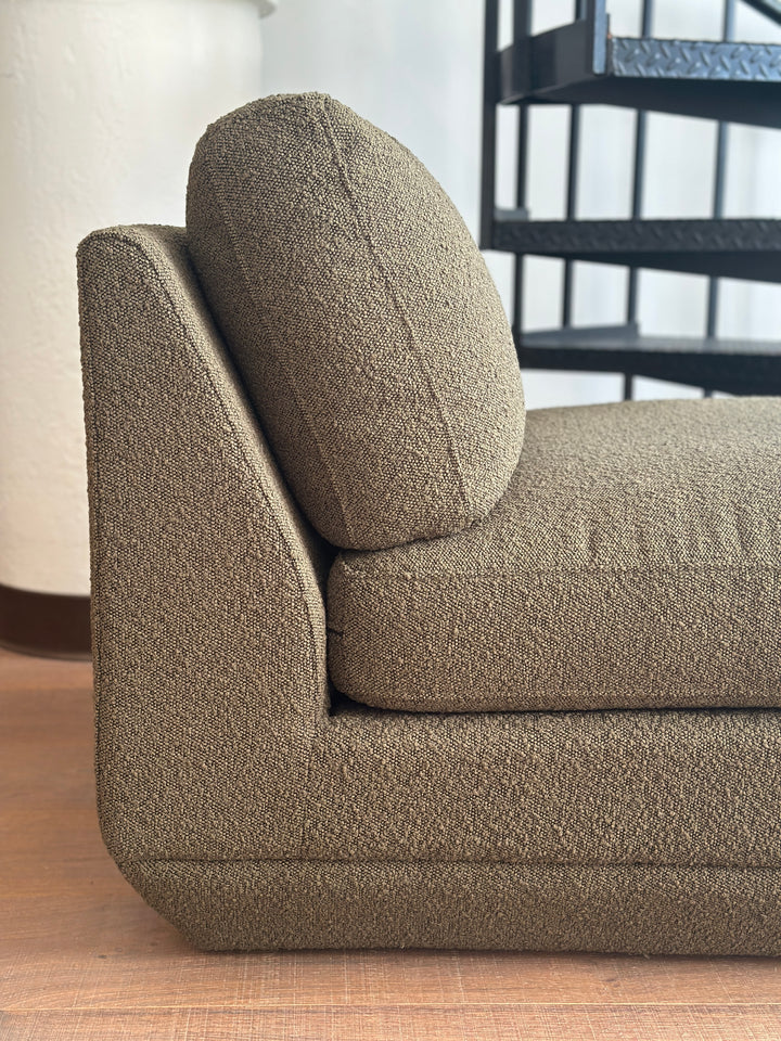 Podium Armless Chair