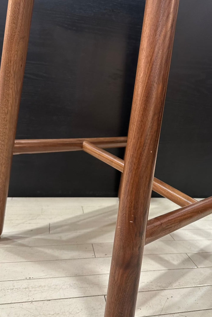 EQ3 - Lima Counter Stool