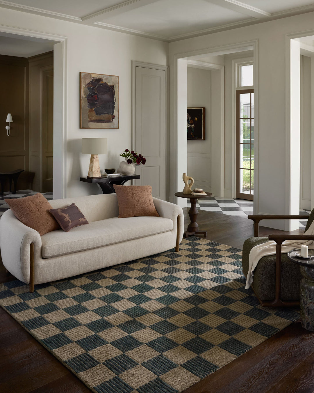 Loloi Madi Taupe / Navy Rug detail image