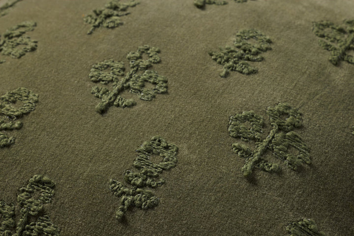 Darla Cushion, 18" x 18"