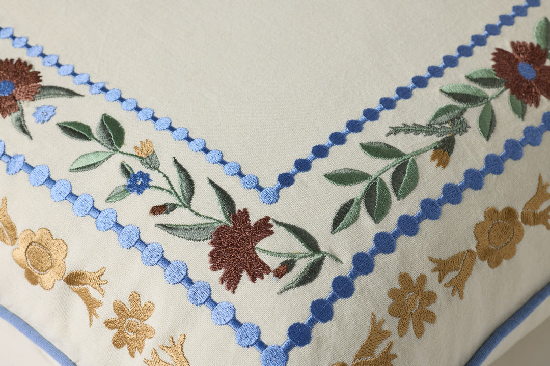 Aster Cushion 22" x 22"