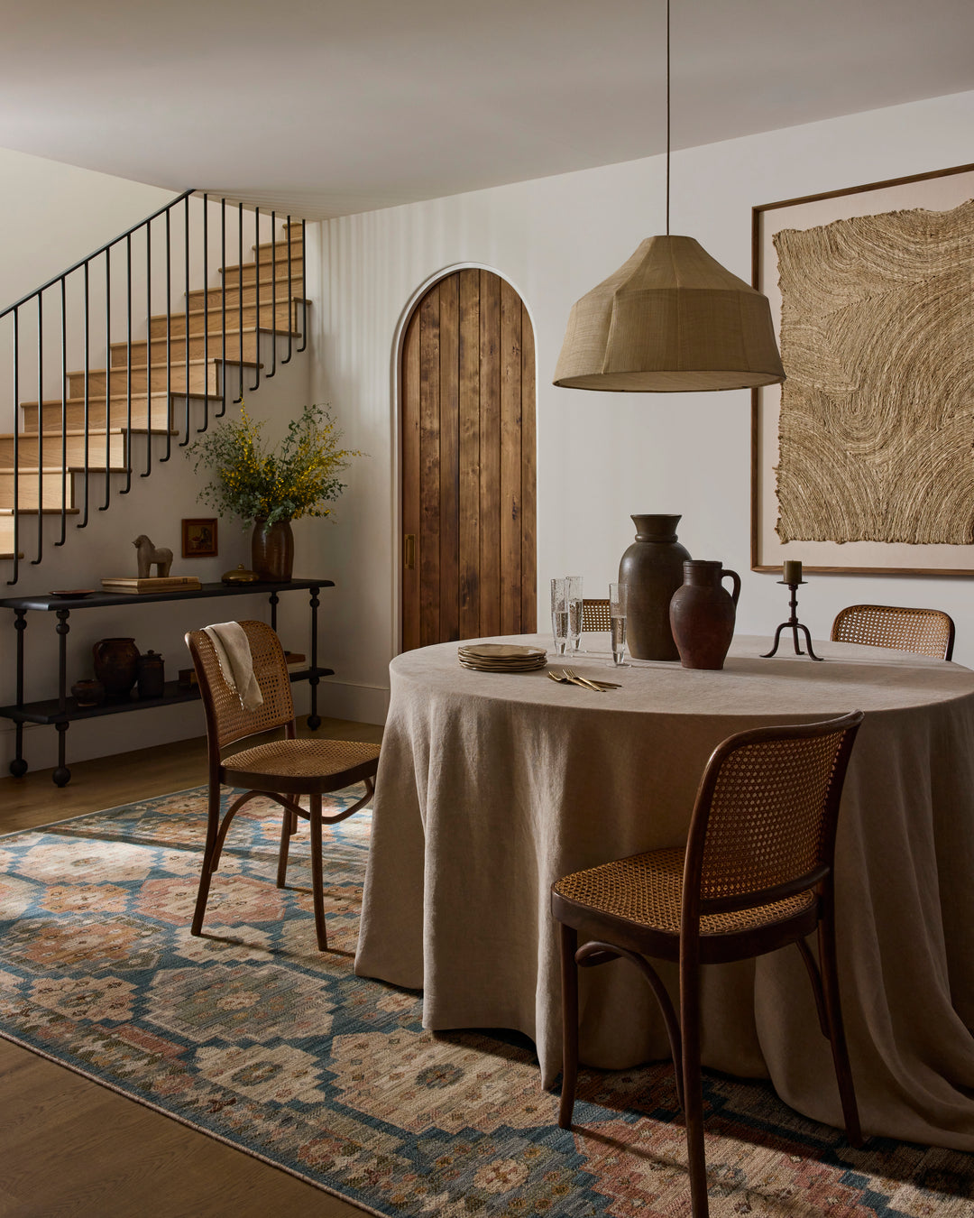 Loloi Reign Blue / Multi Rug detail image