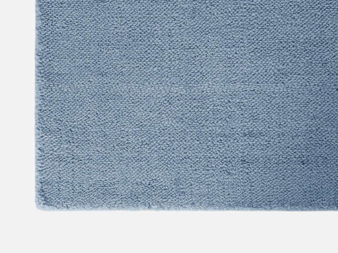 Loopy Rug 8' x 10' in Sky