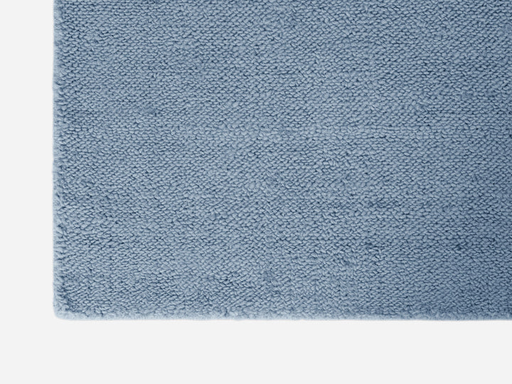 Loopy Rug 8' x 10' in Sky