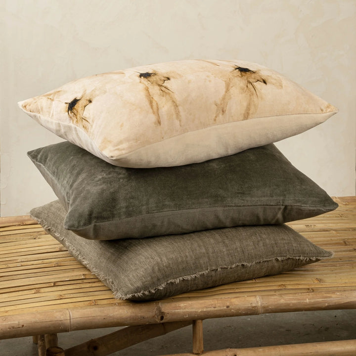 Lina Linen Cushion - Shadow, 20"x20"