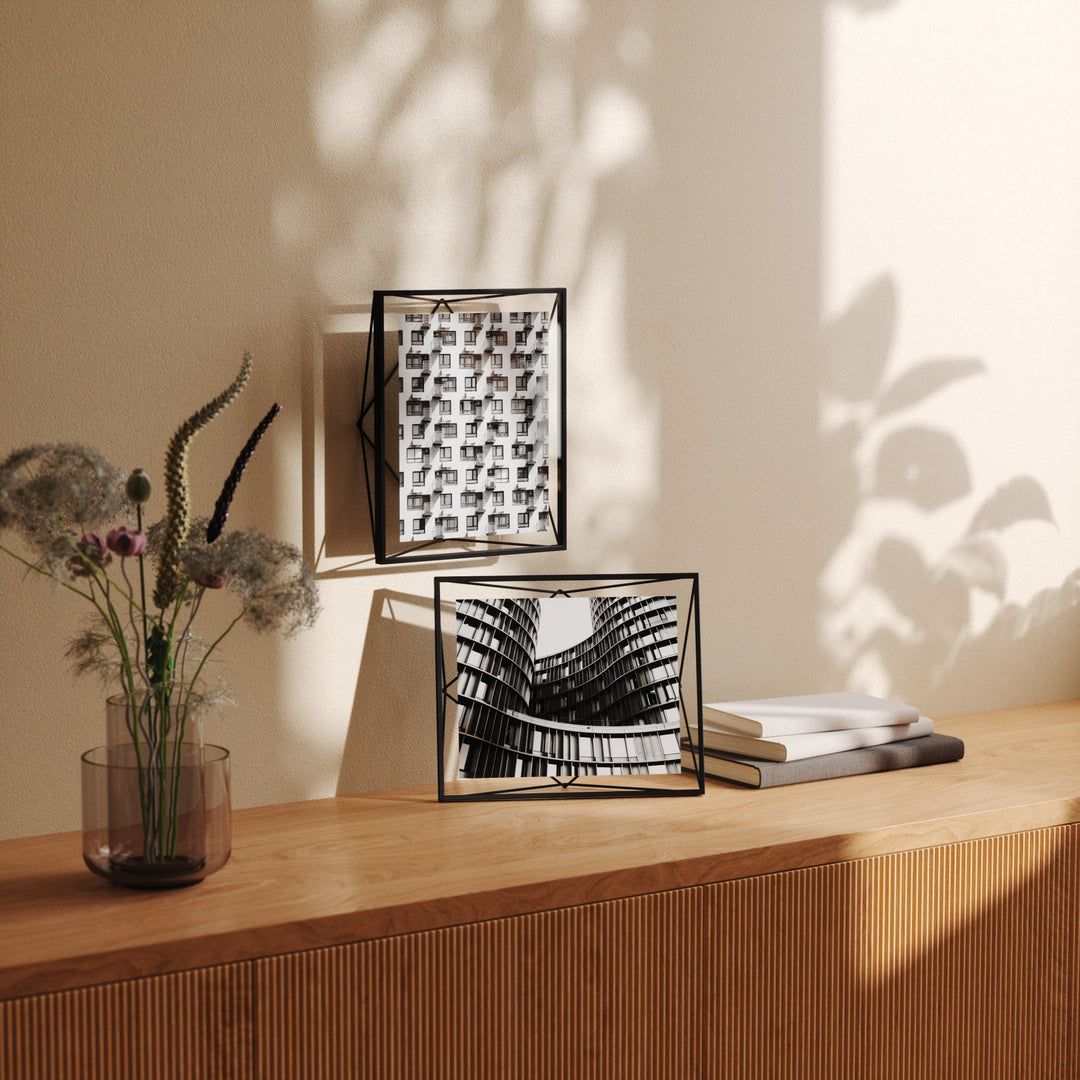 Tabletop Frames | color: Black | size: 8x10"""" (20x25 cm) | Hover