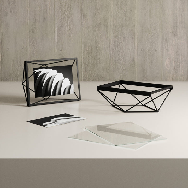 Tabletop Frames | color: Black | size: 4x6"""" (10x15 cm)