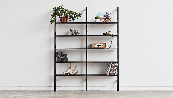 Black Uprights Black Brackets Black Shelves / Lifestyle