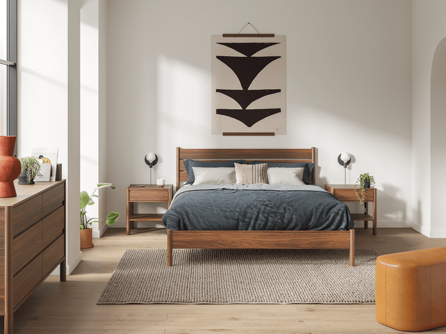 Monarch Bed (Walnut)