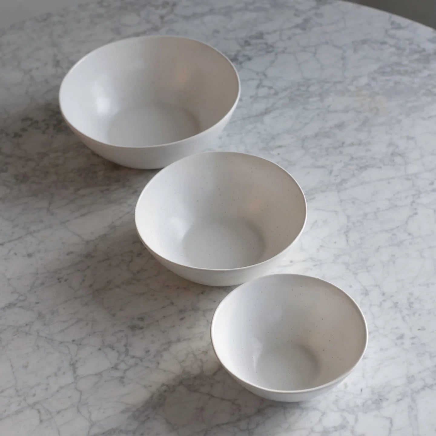 The Nested Serving Bowls - Speckled White